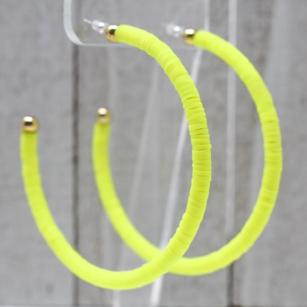 2 5/8" NEON YELLOW RUBBER DISCS GOLD TONE HOOPS
